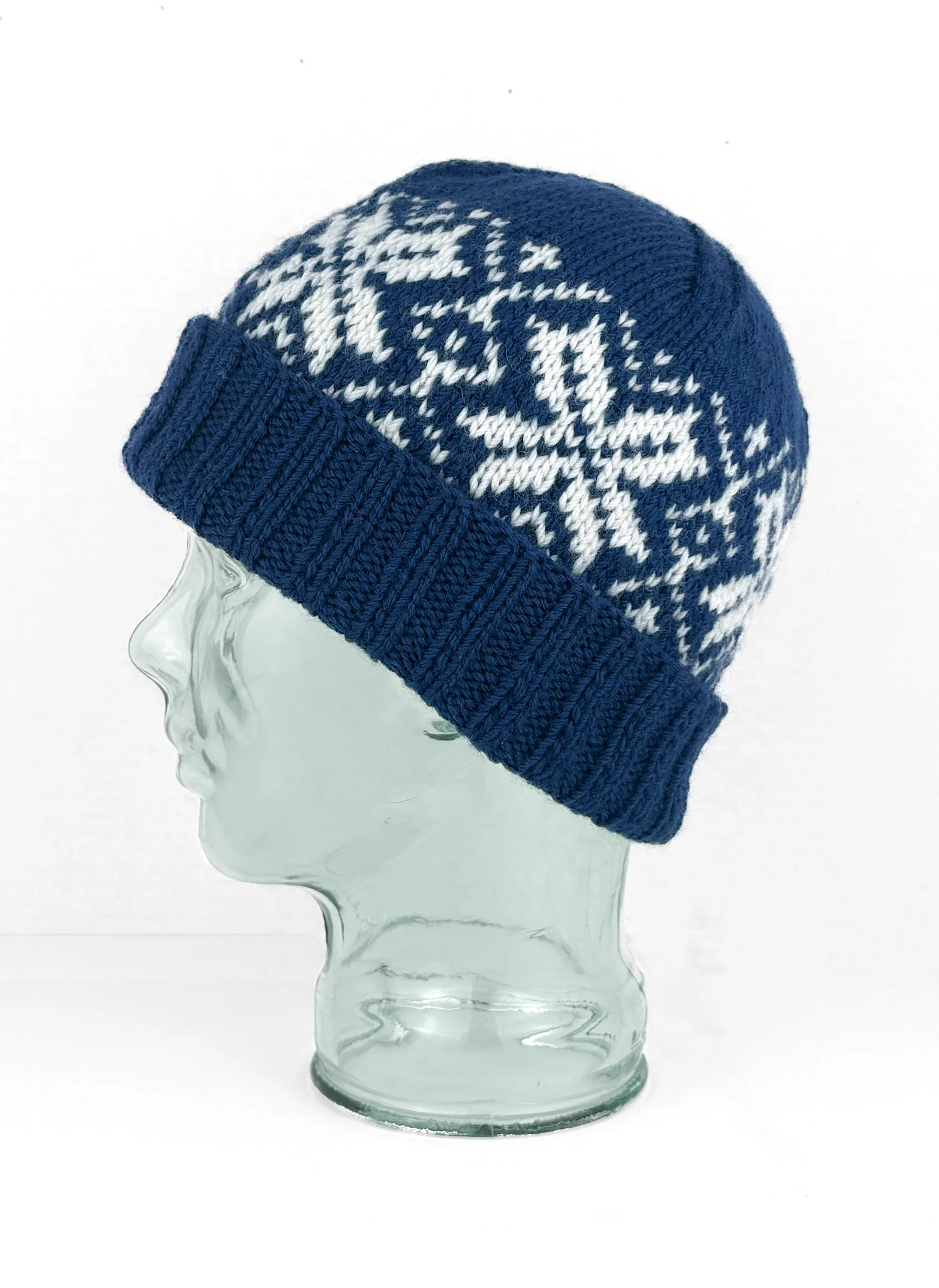Beginner Colourwork Toque Kit in Peruvian - Image 5