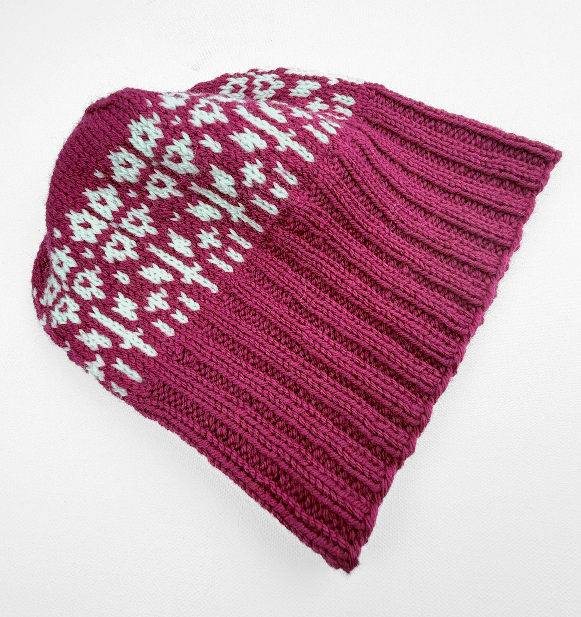 Beginner Colourwork Toque Kit in Peruvian - Image 9