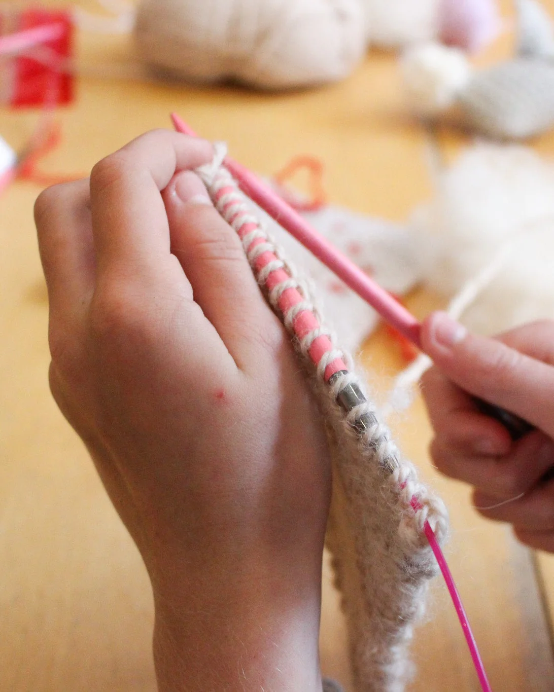 Kids Level 0: Learn to Knit - Image 3