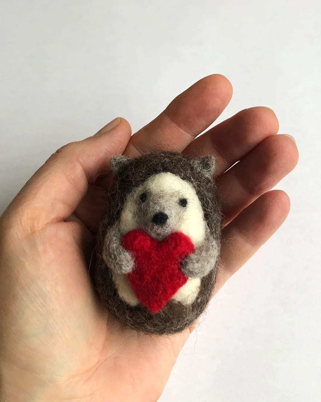 Needle Felting Level 0: Hedgehog - Image 2