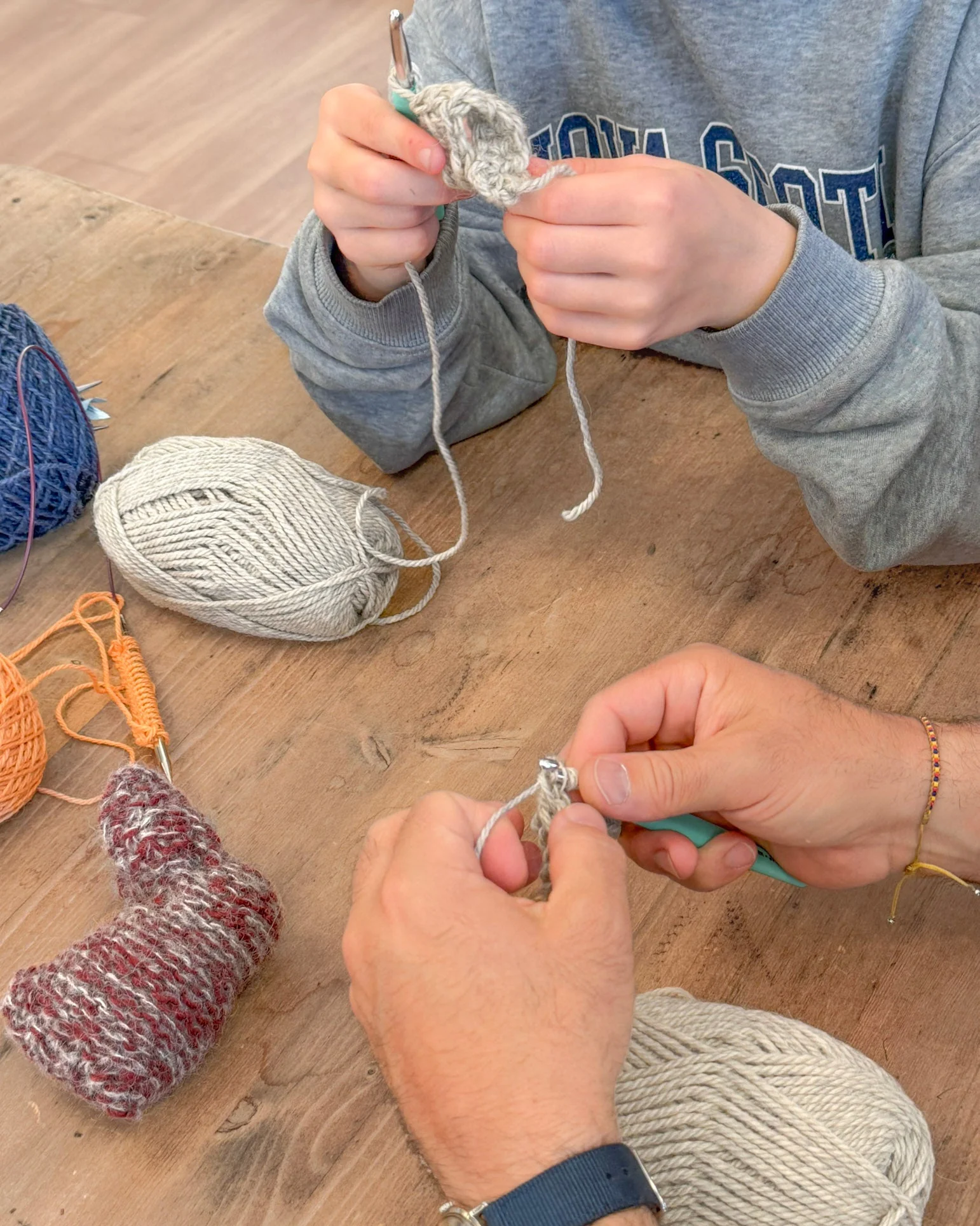 Parent & Kids Level 0: Learn to Crochet - Image 2